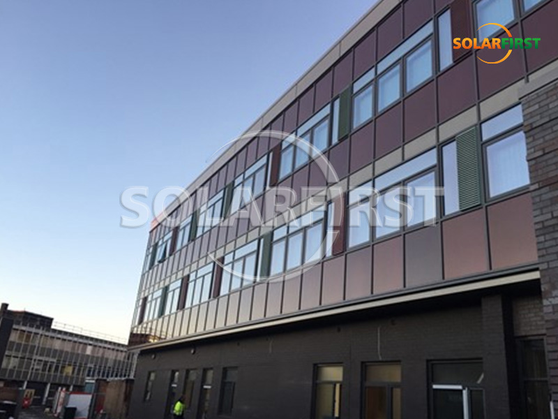 영국 260KWp BIPV 커튼월