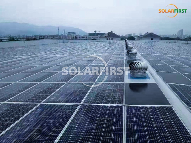후난성 사오양에 위치한 4.2MWp BIPV 루프 마운트