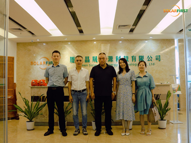 BIPV 혁신을 위한 전략적 협력: Xinyi Glass, Solar First Group 방문