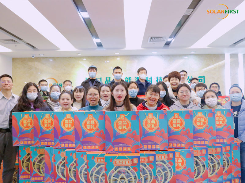 Solar First Group에서 토끼해를 맞아 따뜻한 축하 인사를 전합니다!